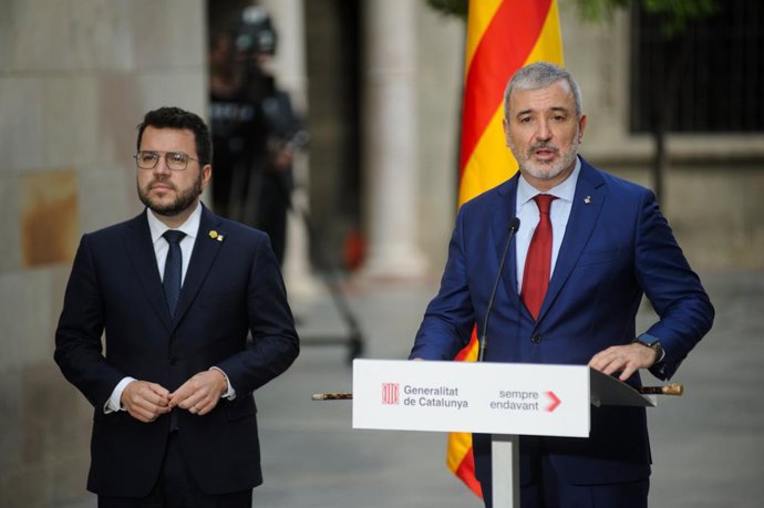 El president de la Generalitat, Pere Aragons, rep al nou alcalde de Barcelona, Jaume Collboni, del PSC, i als nous regidors, en el Palau de la Generalitat, a 17 de juny de 2023, a Barcelona, Catalunya (Espanya). El president de la Generalit