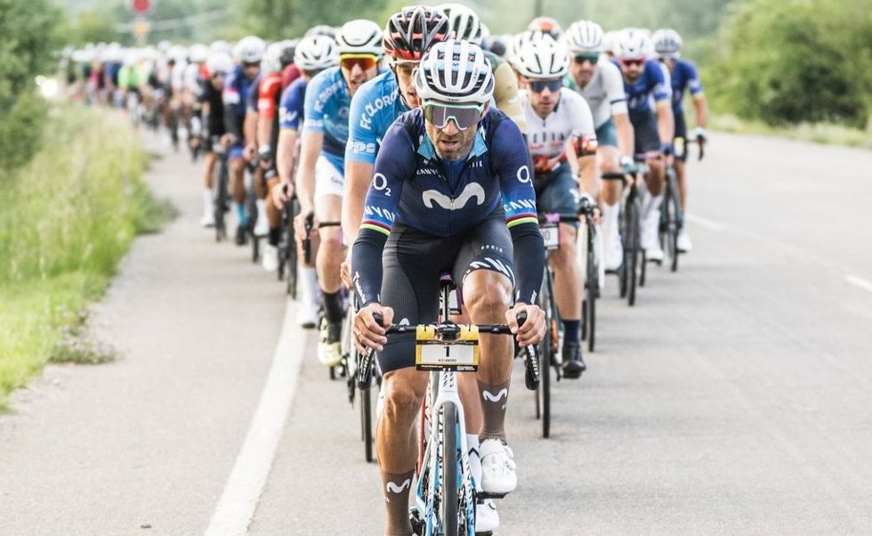 Más de 10.000 participantes en la Quebrantahuesos del récord de Alejandro Valverde.