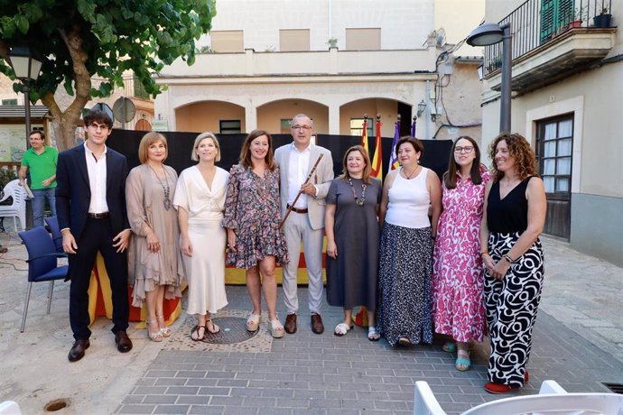 El socialista Pep Lluís Urraca es investido alcalde de Santa Eugnia por mayoría. La presidenta del Govern balear en funciones, Francina Armengol, le ha acompañado en esta jornada.