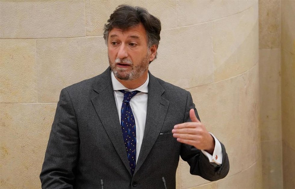 Archivo - El portavoz de Vox en el Parlamento de Cantabria, Cristóbal Palacio
