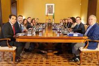 El Gobierno del PP-A se posiciona en contra de una proposición de ley de Por Andalucía para crear áreas metropolitanas