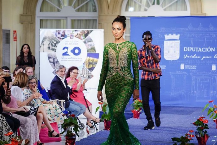 Desfile de moda benéfico de Afial