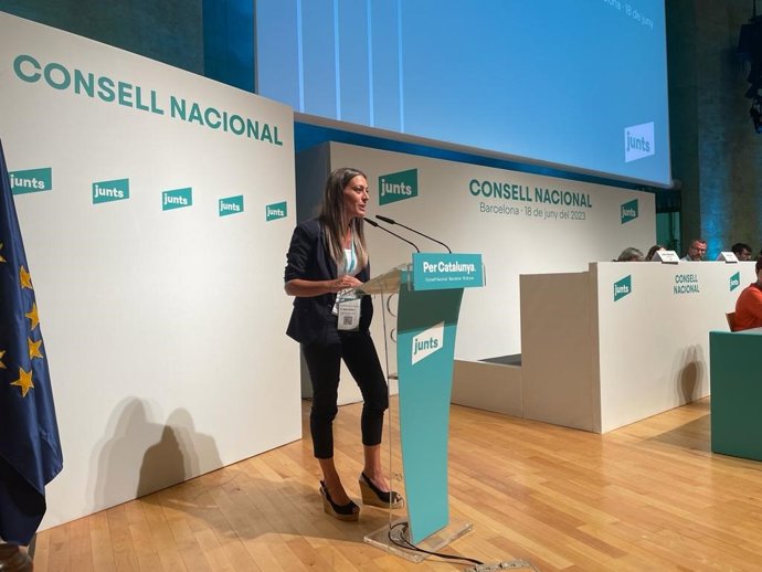 La número 1 de Junts per Barcelona en les eleccions generals, Míriam Nogueras, en el Consell Nacional de Junts