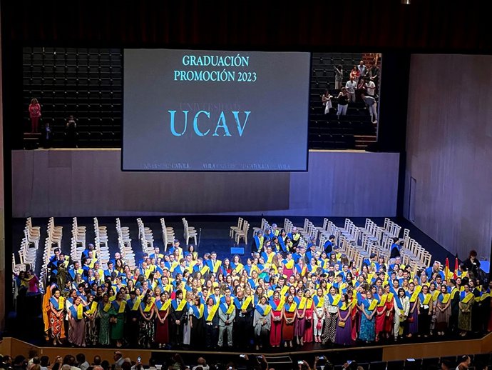 Imagen de un momento de la graduación de la XXIV Promoción de la UCAV