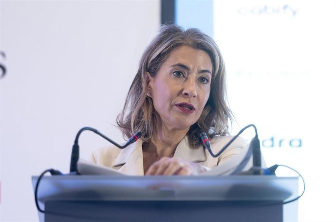 Archivo - La ministra de Transportes, Movilidad y Agenda Urbana, Raquel Sánchez,  insta a las comunidades autónomas a mantener las subvenciones al transporte público. 