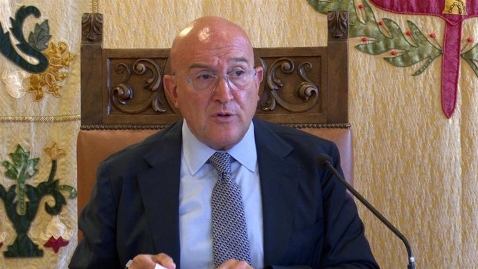 El nuevo alcalde de Valladolid, Jesús Julio Carnero.