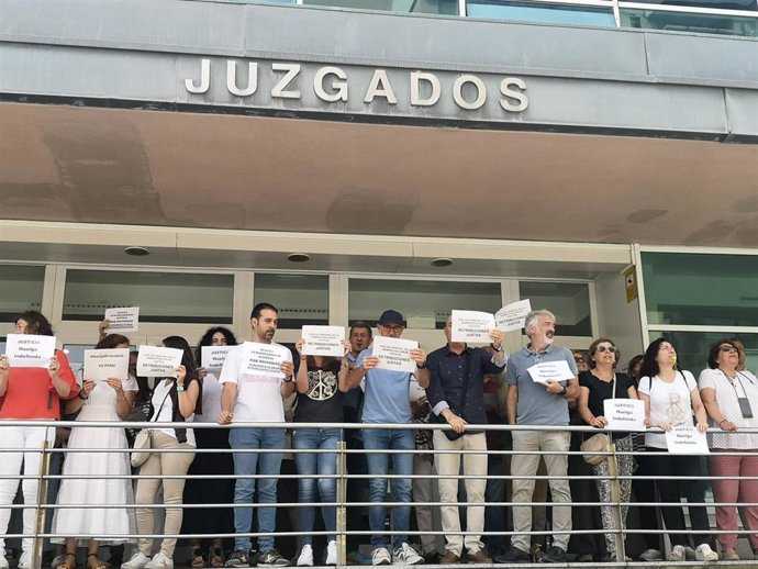 Concentración del personal de Justicia en Salesas