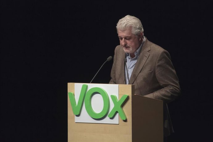 Archivo - El candidato por La Rioja de Vox al Congreso de los Diputados, Jorge Cutillas en un acto del partido en Logroño.  