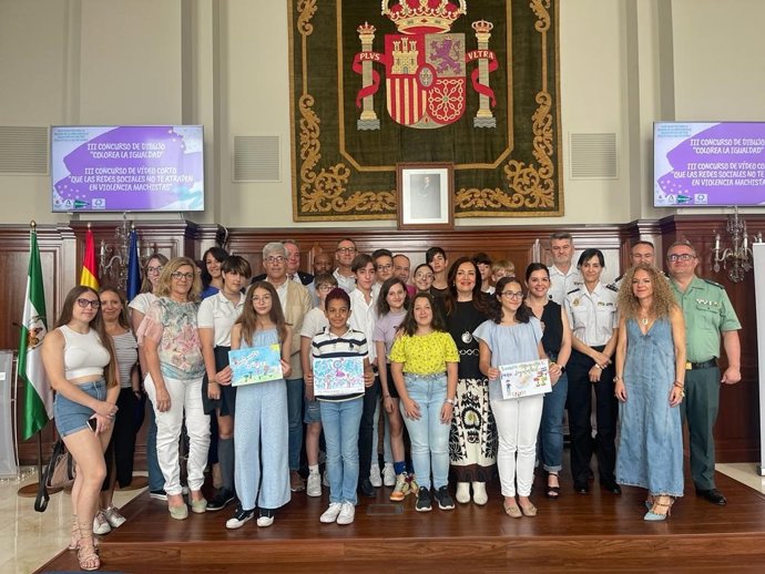 Ganadores del concurse 'Colorea la Igualdad'