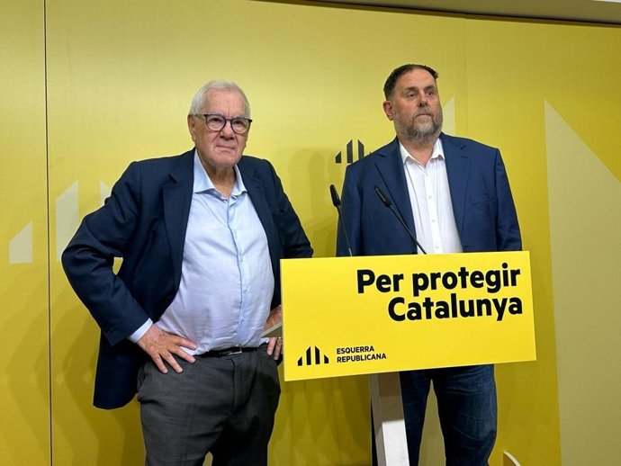 El presidente de ERC, Oriol Junqueras, con el líder de ERC en el Ayuntamiento de Barcelona, Ernest Maragall
