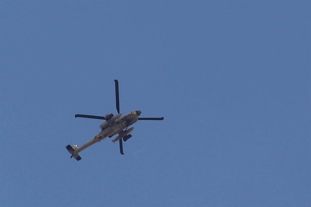 Helicóptero de combate israelí en Yenín, Cisjordania