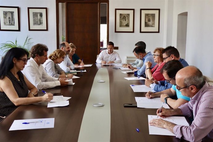 Reunión entre todos los concejales que formarán parte del equipo de Gobierno del Ayuntamiento de Toledo