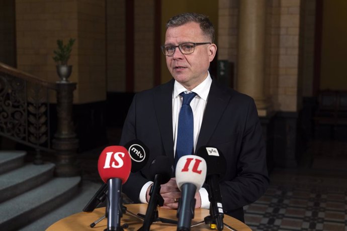 Archivo - HELSINKI, May 2, 2023  -- Petteri Orpo, leader of the National Coalition Party, speaks to the press before the government negotiations at the House of the Estates in Helsinki, Finland, on May 2, 2023. The National Coalition Party, the right wing