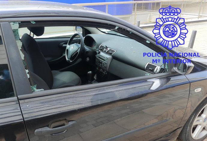 Uno de los vehículos robados por el detenido