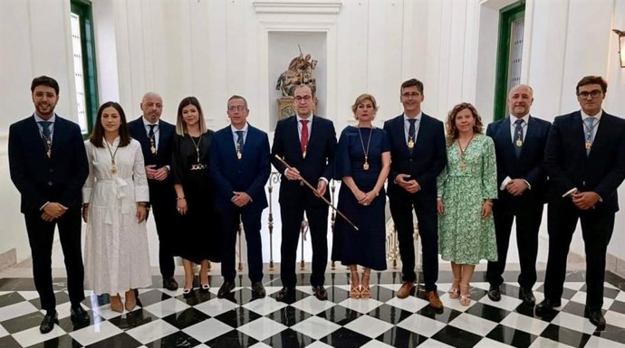 Grupo municipal del PP en el Ayuntamiento de Cáceres tras la toma de posesión del pasado sábado