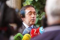 Albares cree en las opciones de Málaga para acoger la Exposición Internacional y la apoyará en París