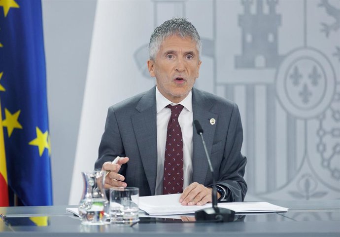 El ministro del Interior, Fernando Grande-Marlaska, interviene durante una rueda de prensa posterior al Consejo de Ministros, en el Palacio de La Moncloa, a 20 de junio de 2023, en Madrid (España). 