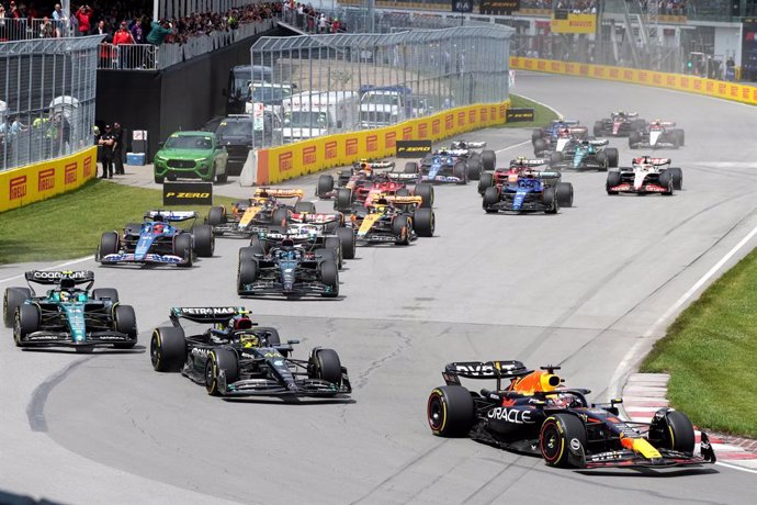 18 June 2023, Canada, Montreal: Dutch Formula One driver Max Verstappen (R) of Team Oracle Red Bull drives during the F1 Canadian Grand Prix at Circuit Gilles Villeneuve. Photo: Christinne Muschi/Canadian Press via ZUMA Press/dpa