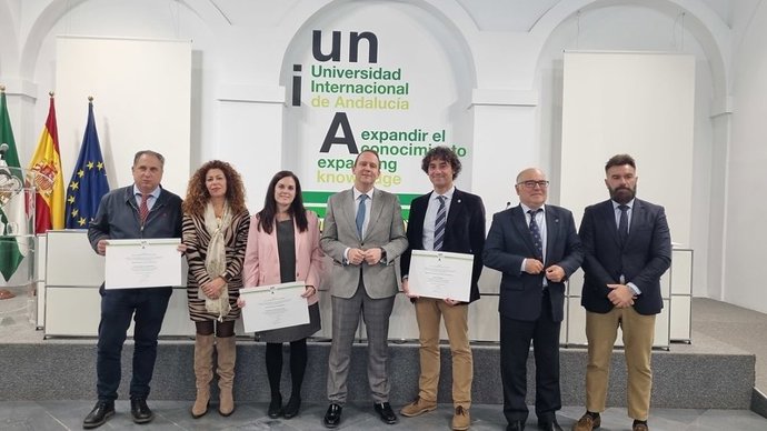 El Premio UNIA a la Excelencia Docente del Profesorado, del curso 2022/23, aprobado por el Consejo de Gobierno