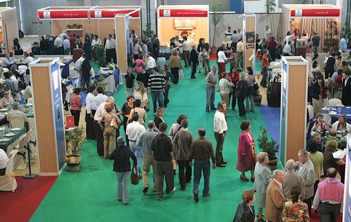 Un total de 120 municipios pacenses se beneficiarán de unas subvenciones para realizar actividades que reactiven la economía local.