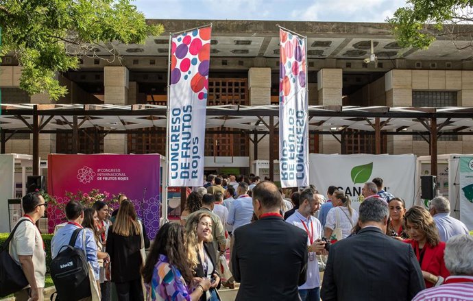Inauguración del VIII Congreso Internacional de Frutos Rojos en Huelva.