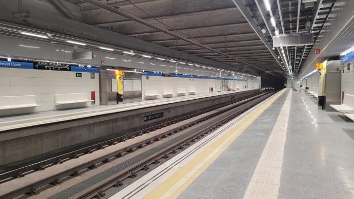 Archivo - Imatge d'una estació de metro a Barcelona