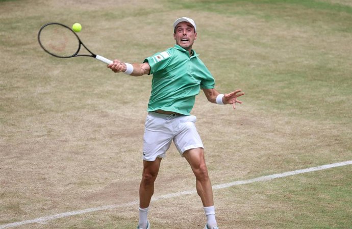 Archivo - El tenista español Roberto Bautista durante un partido