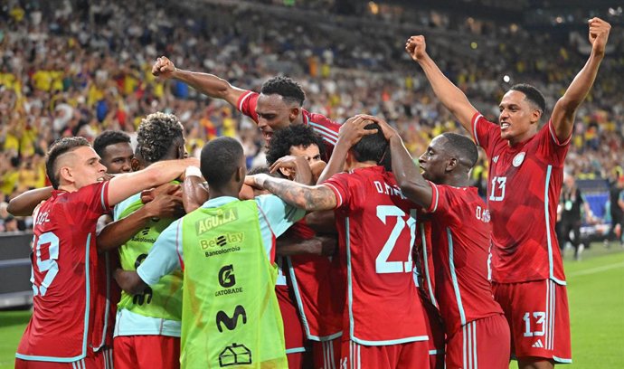 20 June 2023, North Rhine-Westphalia, Gelsenkirchen: Colombia players celebrate their side's second goal during the International friendly soccer match between Germany and Colombia at Veltins Arena. Photo: Bernd Thissen/dpa - IMPORTANT NOTICE: DFL and D