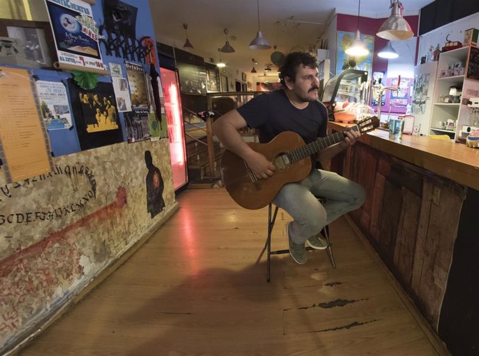 Archivo - Carlos Ávila presentará su nuevo libro-disco en el Teatro de Rojas de Toledo