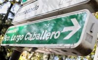 Maroto exigirá la reconstrucción de la placa de Largo Caballero "destrozada a martillazos" y su recolocación en Chamberí