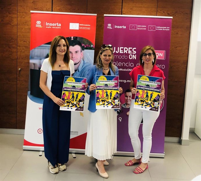 La concejala de Mujer, Políticas de Conciliación y Mayores del Ayuntamiento de Murcia, Ascensión Carreño, y la directora regional de Inserta Empleo en Murcia, Delia Torralba, presentan iniciativa Fundación ONCE