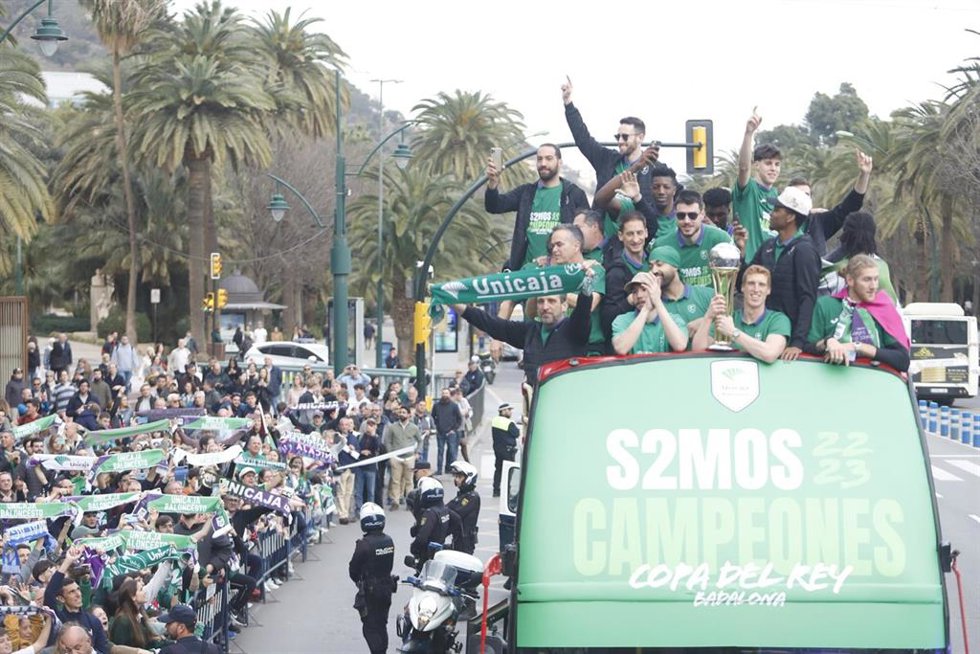 Archivo - Detalle de la afición durante la celebración de la Copa el Rey conquistada por el Unicaja Baloncesto el pasado mes de febrero.
