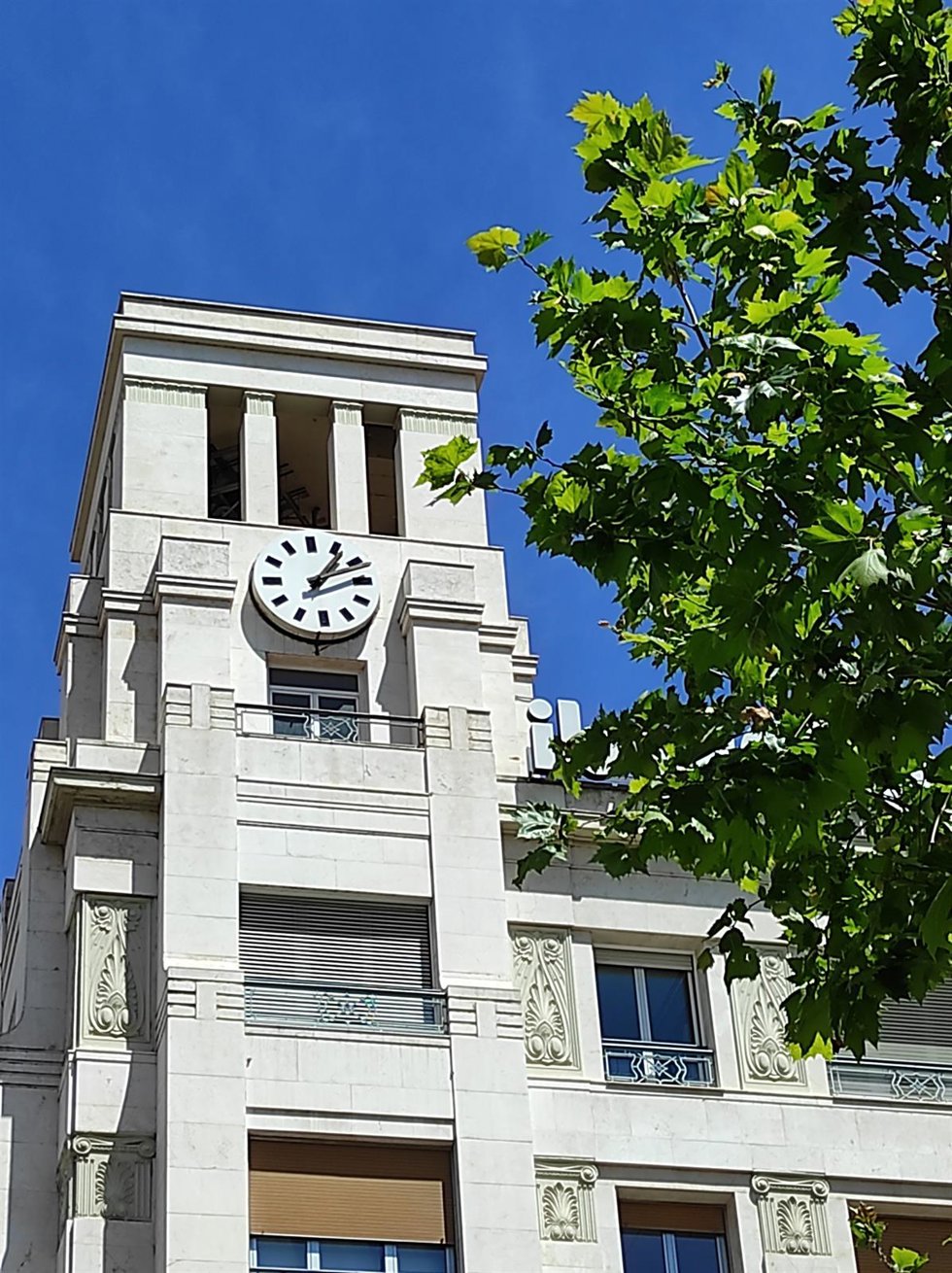 Archivo - Edificio que alberga la sirena del Espolón de Logroño