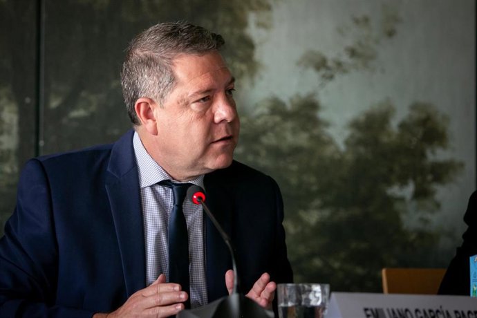 El presidente de Castilla-La Mancha, Emiliano García-Page, en el XXXV Seminario de Seguridad y Defensa.