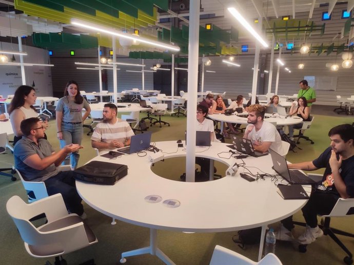 El departamento de Informática del Centro Público Integrado de FP (desglose del IES Campanillas) en Málaga TechPark ha organizado el I Campus de Verano de FP del 19 al 21 de junio.
