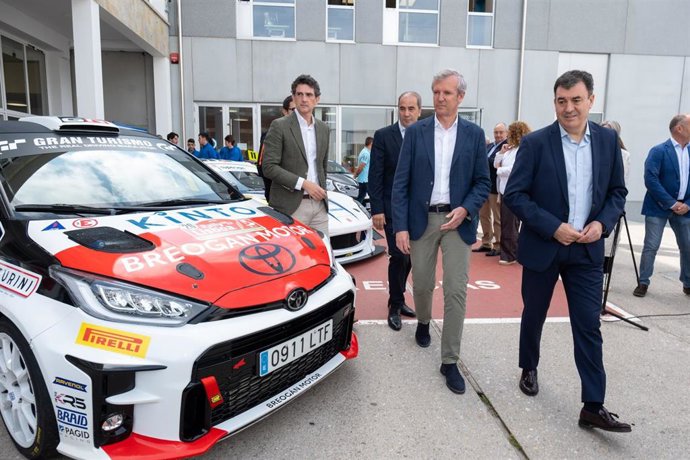 Rueda reivindica la "revolución silenciosa" de la FP en Galicia, que estrena grado en automoción de competición