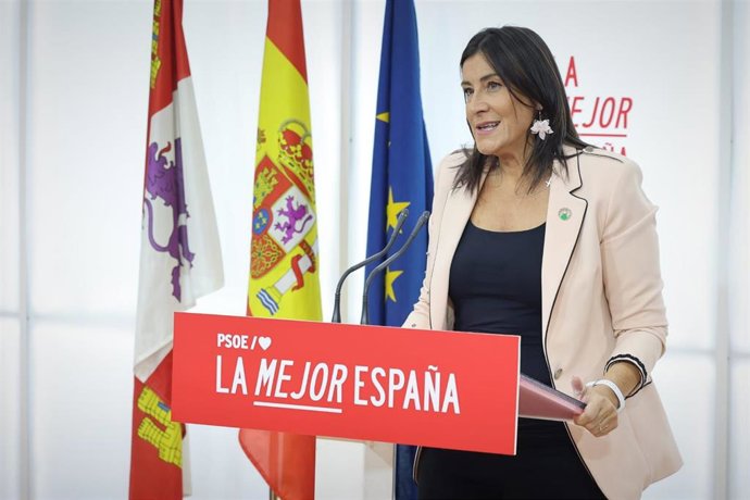 La secretaria de Organización del PSOECyL, Ana Sánchez, en rueda de prensa.