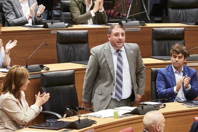 El presidente del Parlamento de Navarra, Unai Hualde, tras su reelección en el cargo el pasado viernes.