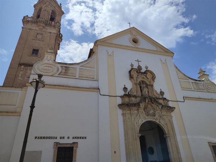 Fachada de la iglesia parroquial de San Andrés.