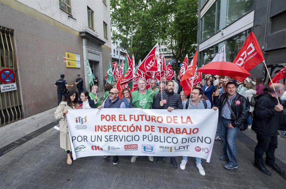 Concentración convocada por los sindicatos de la Inspección de Trabajo el pasado 7 de junio