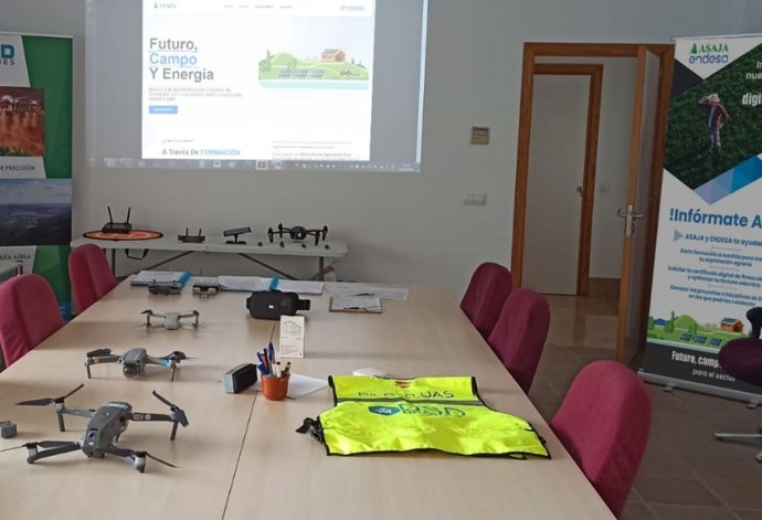 Curso de drones aplicado a la ganadería y agricultura.