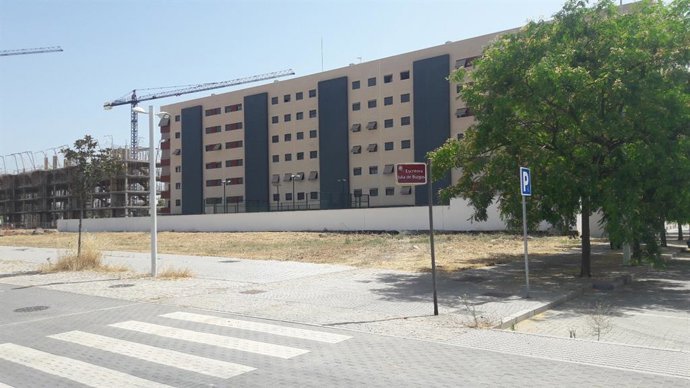 Zona de la Huerta Santa Isabel, en Córdoba, donde AVRA subasta una parcela residencial para 47 viviendas.