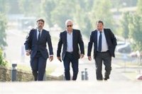 Las acusaciones populares del Alvia señalan al ex alto cargo de Adif: actuó "como un burócrata" y no analizó los riesgos