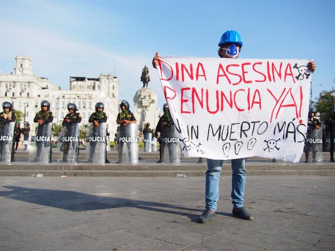 Archivo - Mainfestación contra la presidenta peruana, Dina Boluarte.