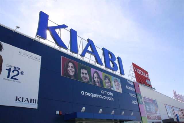 Archivo - Tienda de Kiabi