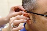 Foto: El 60% de la población con problemas auditivos no ha adoptado ningún tipo de ayuda para mejorar la audición