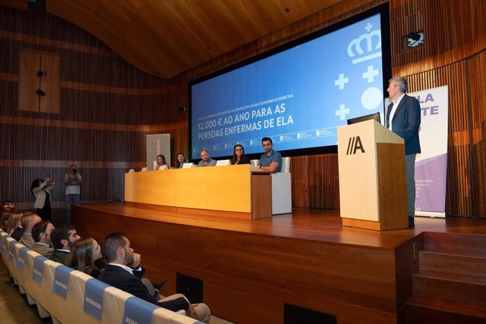 El presidente de la Xunta, Alfonso Rueda, participa este miércoles en la clausura de una jornada organizada por la Asociación Galega de Esclerose Lateral Amiotrófica (Agaela).