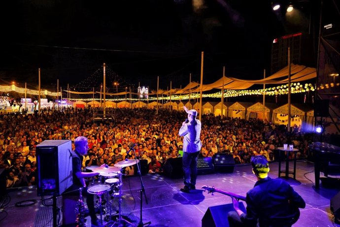 Concierto en el arranque de la Feria de la Mairena del Aljarafe.
