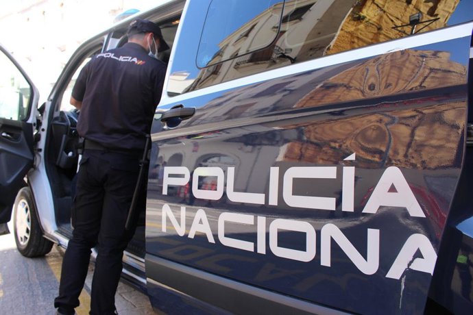 Archivo - Una patrulla de la Policia Nacional