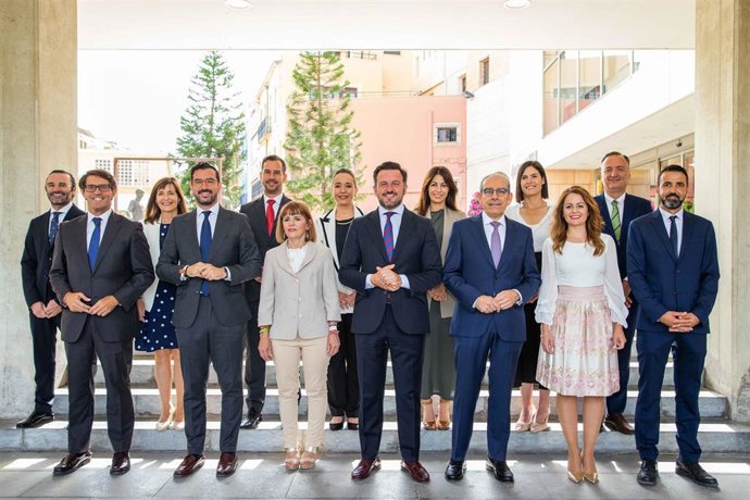 Imagen del nuevo gobierno municipal en Elche.